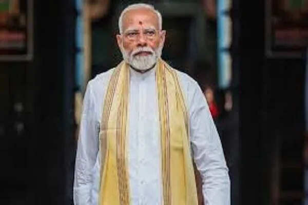 प्रधानमंत्री मोदी का पंजाब और हिमाचल प्रदेश का दौरा: बाढ़ प्रभावित क्षेत्रों का हवाई सर्वेक्षण