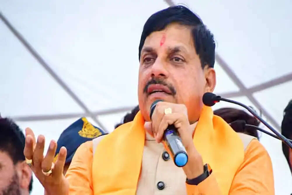 मध्यप्रदेश में क्रूज हादसे की जांच के आदेश, राहत कार्य में जुटी सरकार