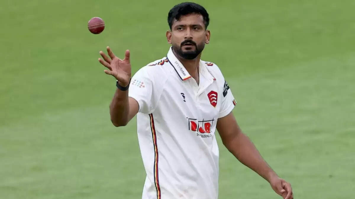 पांचवे टेस्ट से पहले भारतीय टीम को बड़ा झटका, गेंदबाज ने लौटने का लिया फैसला