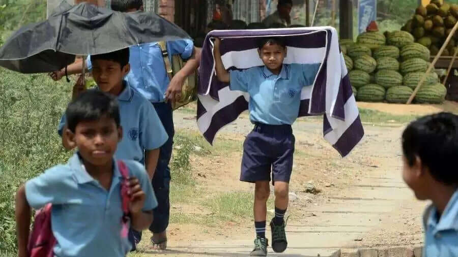 गर्मी की लहरें बच्चों की शिक्षा पर डाल रही हैं गंभीर प्रभाव
