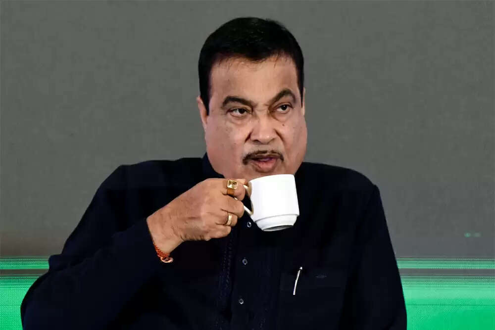 नितिन गडकरी पर हमले और बीमा प्रीमियम पर जीएसटी की शून्यता