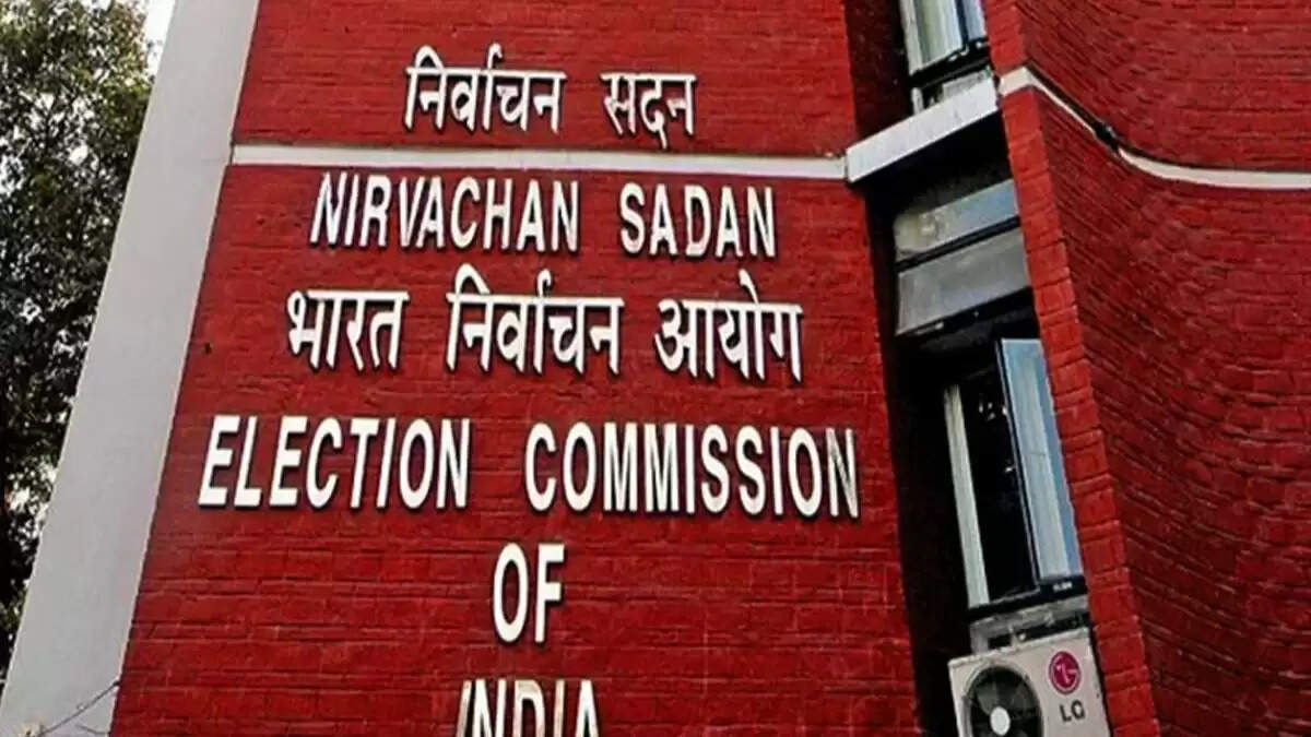 बिहार में वोटर लिस्ट पुनरीक्षण: सियासी हलचल और चुनौतियाँ
