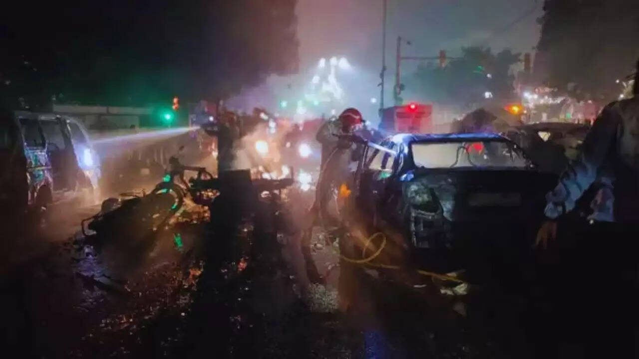 दिल्ली के लाल किले के पास विस्फोट: क्या है फरीदाबाद आतंकी मॉड्यूल का कनेक्शन?