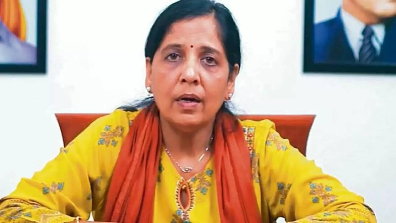 हरियाली तीज महोत्सव में AAP की महिला विंग का भव्य आयोजन