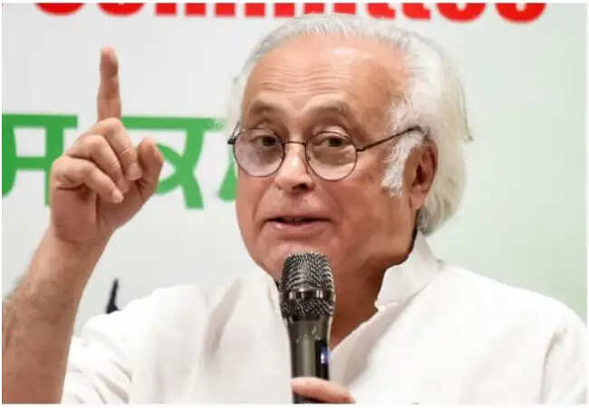 कांग्रेस का मोदी सरकार पर हमला, OSM विवाद में शिक्षा मंत्री से इस्तीफे की मांग