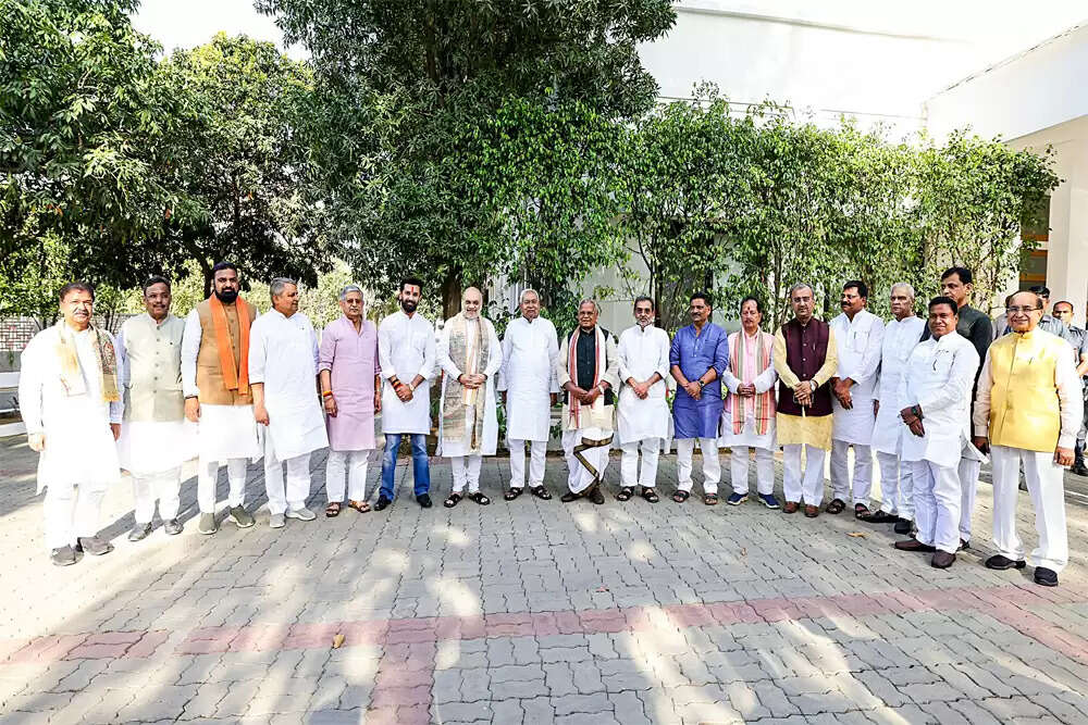 बिहार विधानसभा चुनाव: एनडीए में खींचतान और चिराग पासवान की मांग