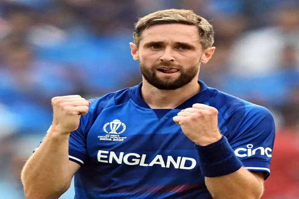 क्रिस वोक्स ने एशेज में खेलने की इच्छा जताई, चोट के बावजूद रिहैब पर ध्यान