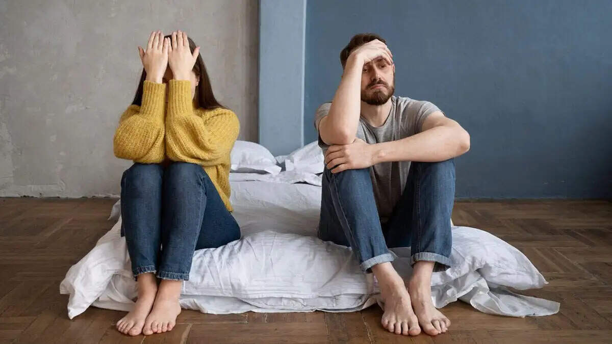 रिलेशनशिप OCD: अपने रिश्तों में संदेह को कैसे समझें और संभालें