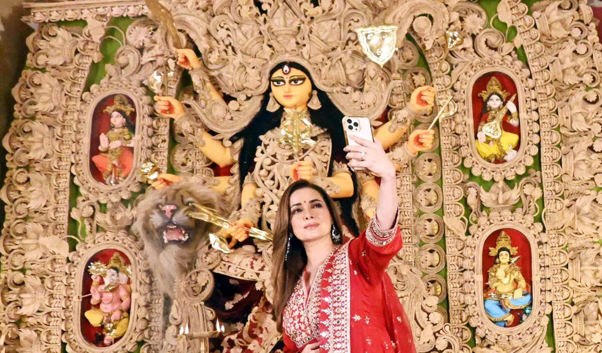 दुर्गा पूजा के लिए पश्चिम बंगाल की चार प्रमुख स्थल