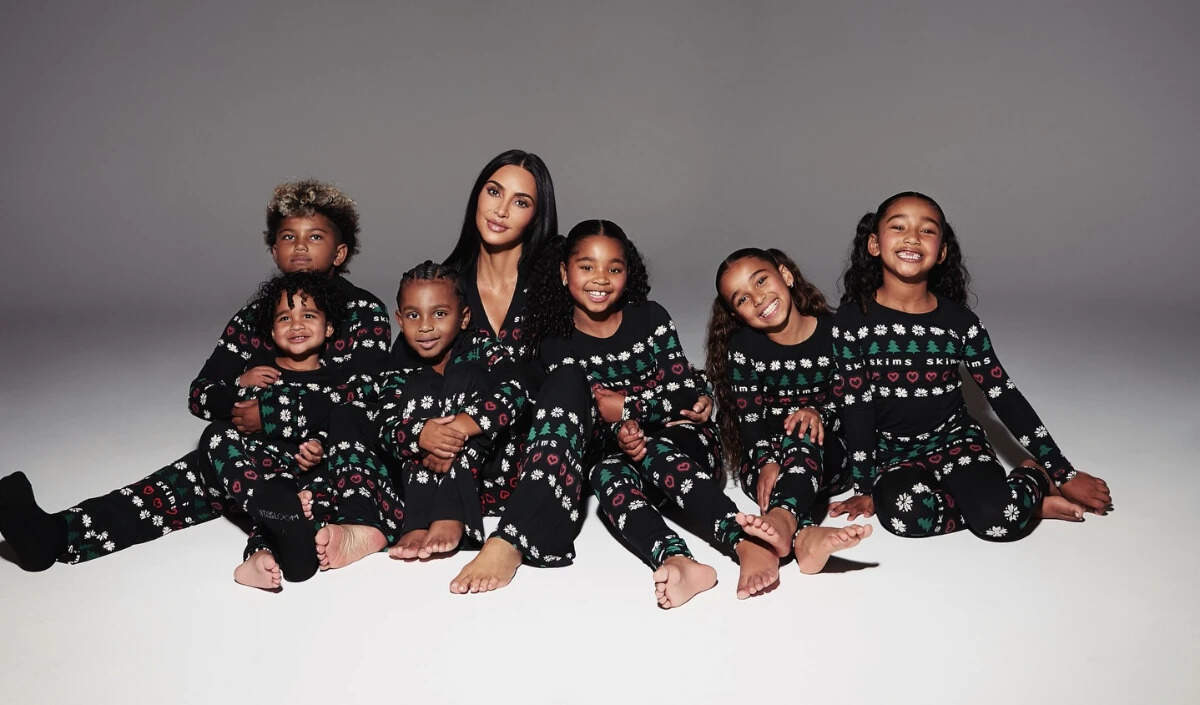 हॉलीवुड सितारों ने क्रिसमस पर साझा की छुट्टियों की खुशियाँ