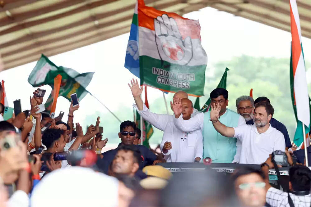 राहुल गांधी की वोटर अधिकार यात्रा: मीडिया में छाई अन्य खबरें