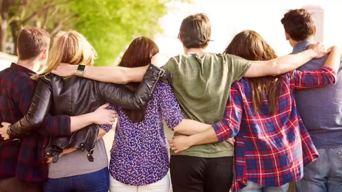 Friendship Day 2025: दोस्ती का जश्न मनाने के तरीके