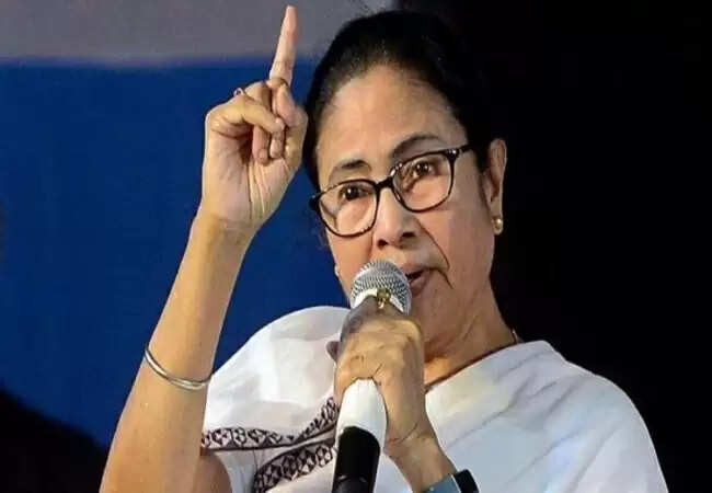 ममता बनर्जी ने असम में भाषा विवाद पर उठाई आवाज़