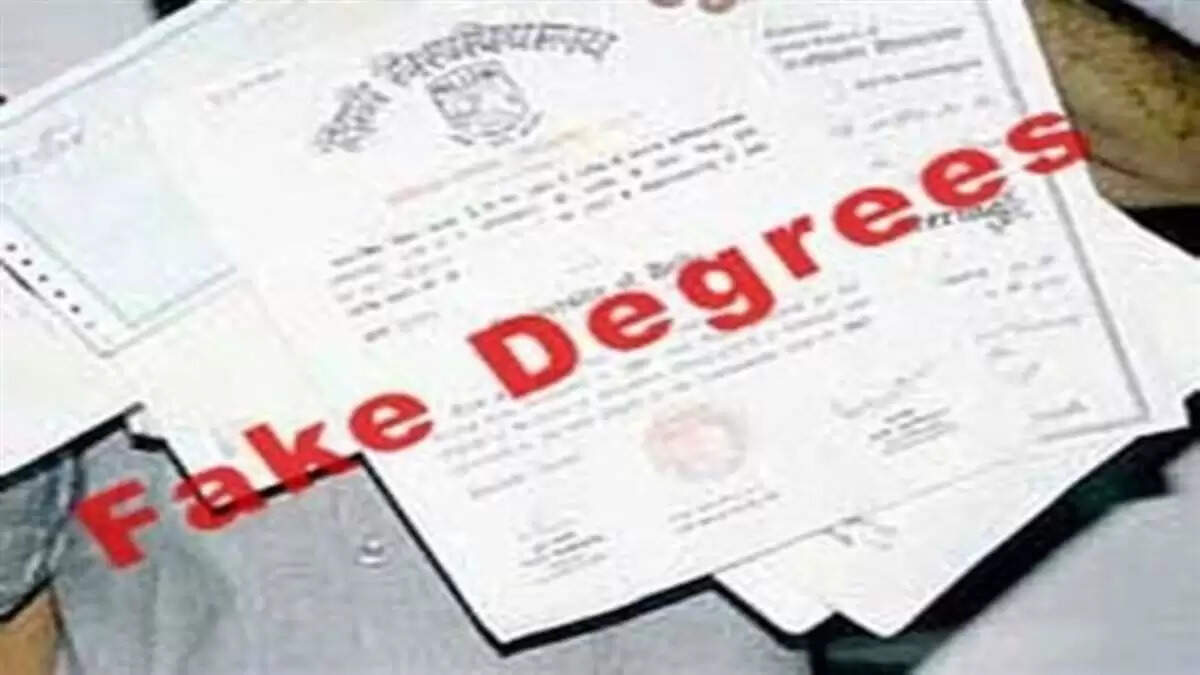 उत्तर प्रदेश में फर्जी डिग्री घोटाला: 202 लोगों को मिली नौकरी