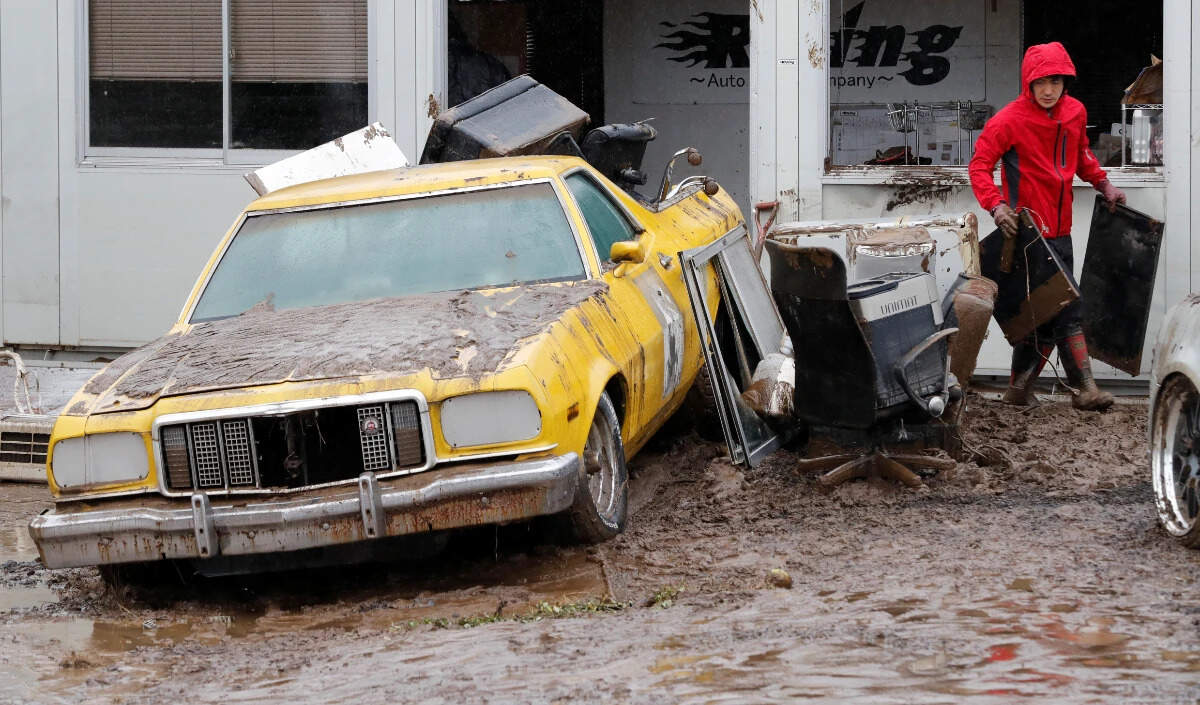 फिलीपींस में तूफान कालमेगी से भारी तबाही, 90 से अधिक लोगों की मौत