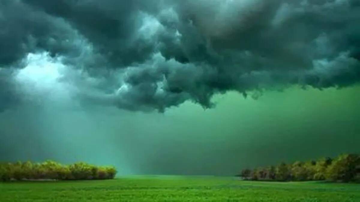 23 नवंबर का मौसम: चक्रवाती बवंडर और ठंड का असर