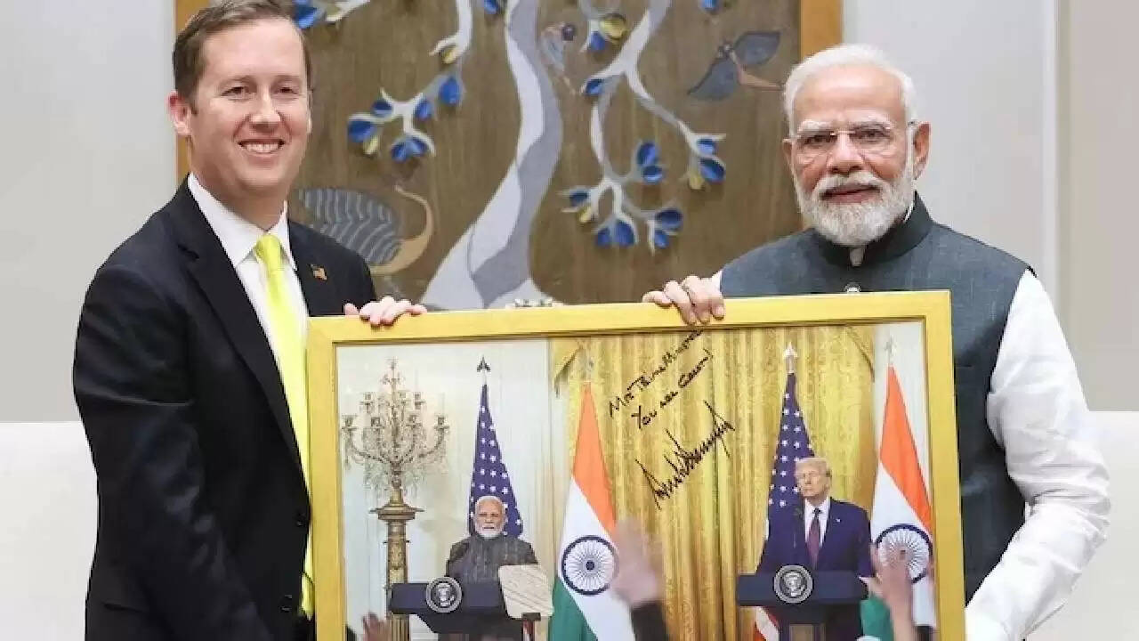 अमेरिकी राजदूत सर्जियो गोर ने पीएम मोदी से की मुलाकात