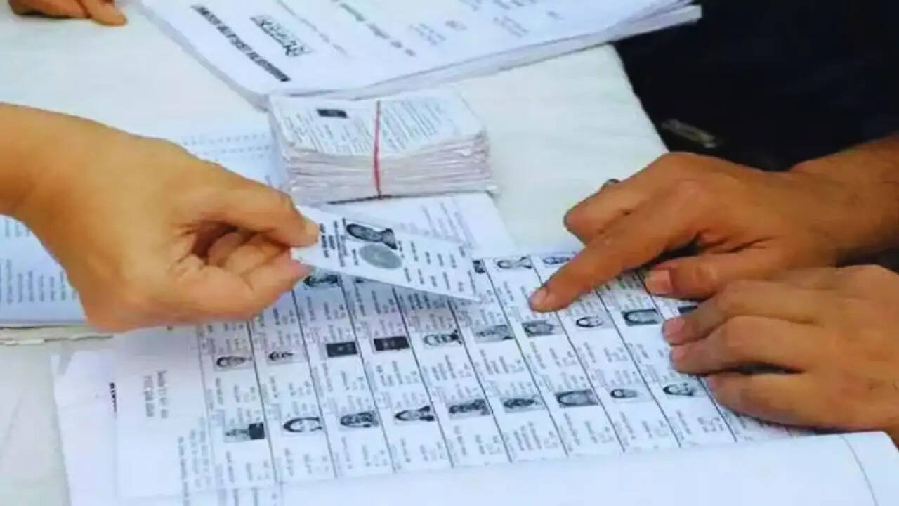 पश्चिम बंगाल में मतदाता सूची का अद्यतन: 5.4 लाख नाम हटाए गए