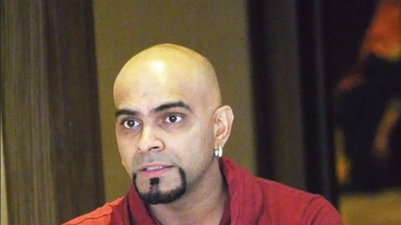 रघु राम का महिलाओं पर विवादित बयान, सोशल मीडिया पर मचा हंगामा