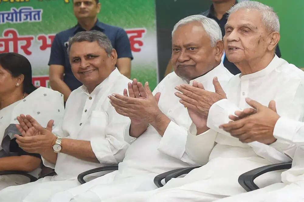बिहार विधान परिषद चुनाव: सीटों का बंटवारा और संभावित उम्मीदवार