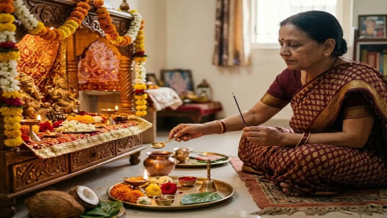 दोपहर में पूजा करने की मान्यता: जानें क्या है सही समय