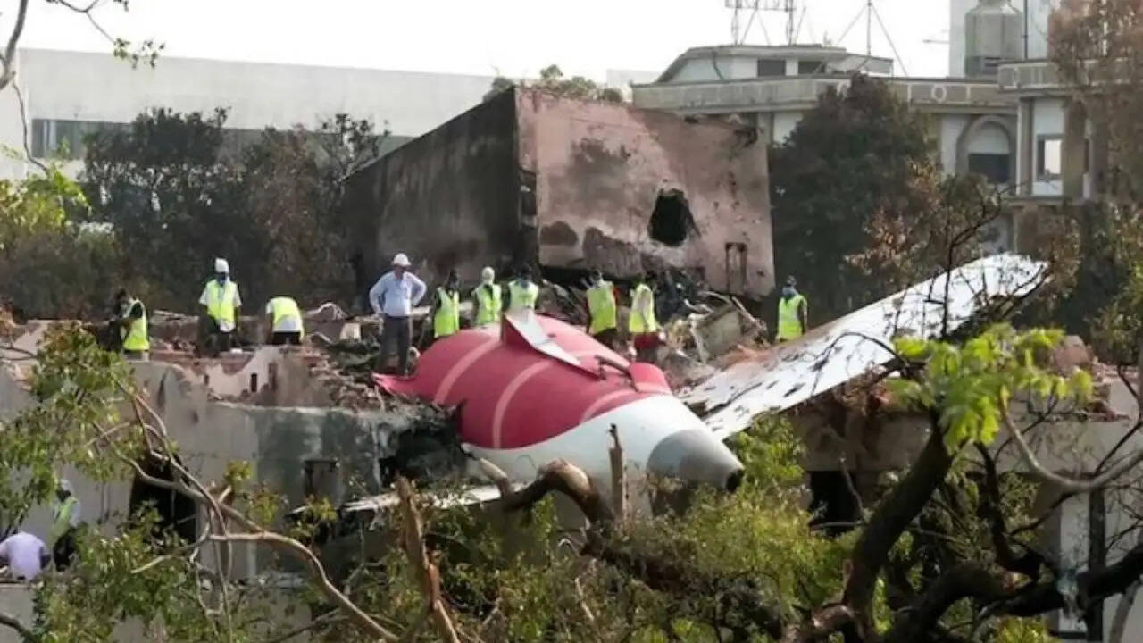 भारत में विमानन सुरक्षा: हालिया आंकड़े और सरकार की पहल