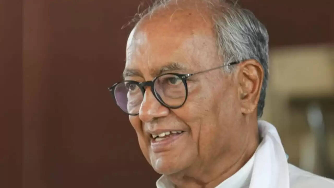 दिग्विजय सिंह का विवादित ट्वीट: क्या कांग्रेस में बढ़ रहा है असंतोष?