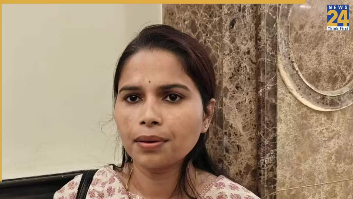 पूजा पाल का समाजवादी पार्टी पर तीखा हमला, निष्कासन के बाद की प्रतिक्रिया