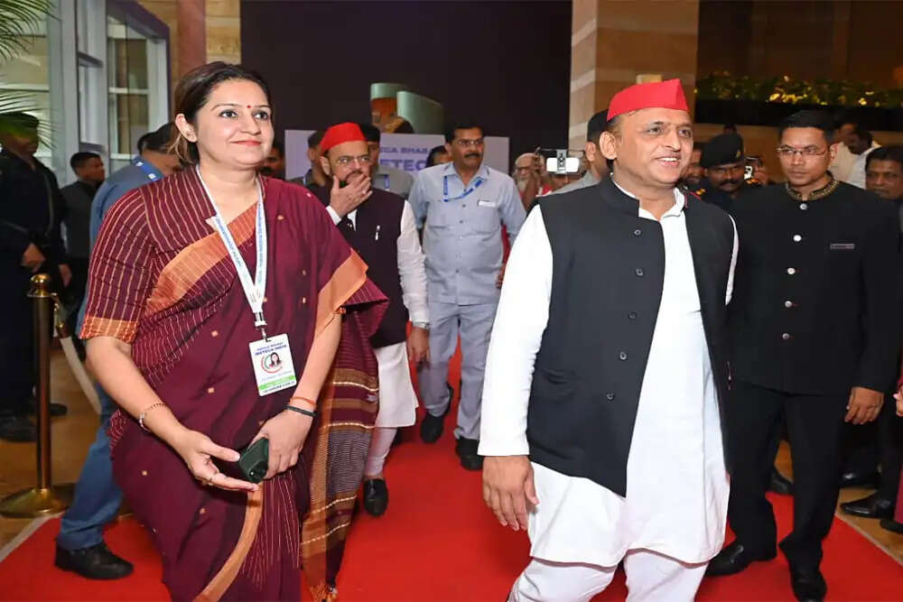 प्रियंका चतुर्वेदी मथुरा से लोकसभा चुनाव में उतरने की तैयारी में?