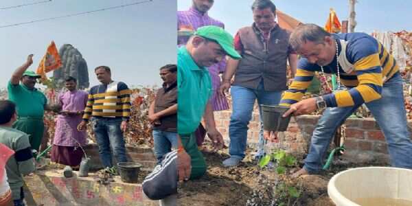 सीहोरः कुबेरेश्वरधाम पर उमड़ा आस्था का सैलाब, नेपाल से आए भक्तों ने लगाया रुद्राक्ष का पौधा