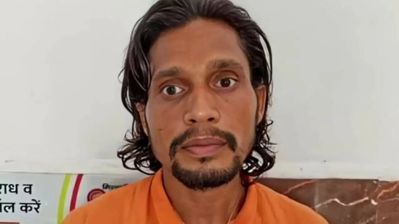 मेरठ में शिव मंदिर में पुजारी बनकर रह रहा था मोहम्मद कासिम