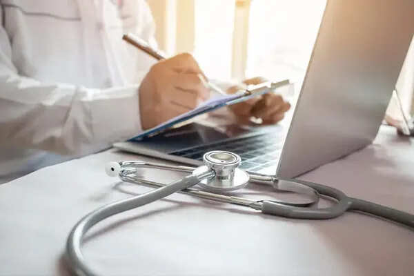 पंजाब में आम आदमी क्लीनिक योजना: स्वास्थ्य सेवाओं में क्रांति