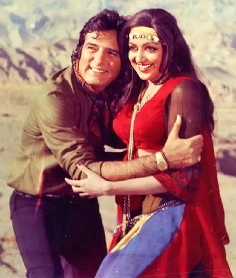 हेमा मालिनी के साथ किसिंग सीन की अनकही कहानी