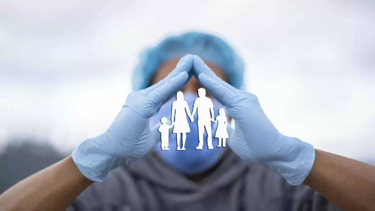 हेल्थ इंश्योरेंस पोर्टेबिलिटी: प्रीमियम बढ़ने से बचने के आसान तरीके