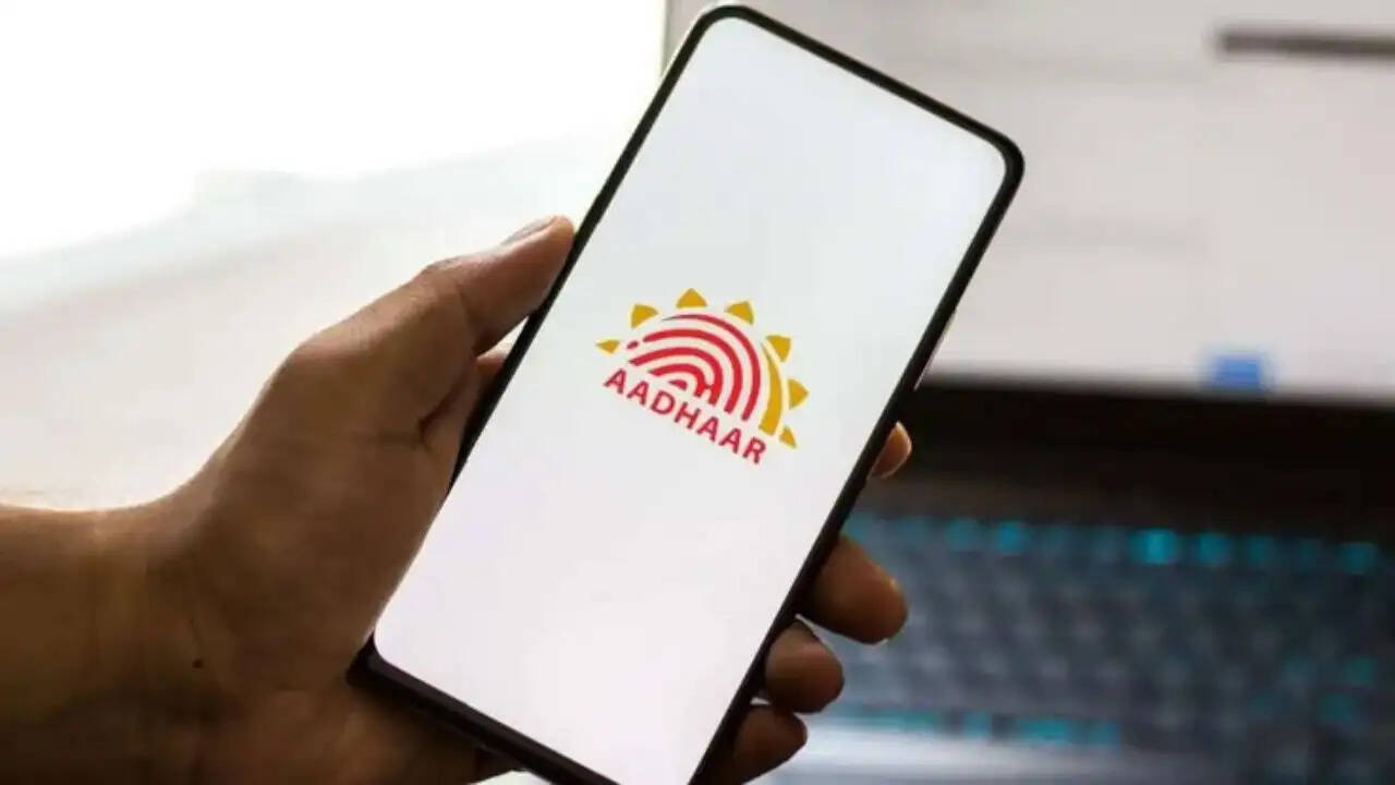 सरकार ने पेश किया नया Aadhaar ऐप: जानें इसकी विशेषताएँ और लॉगिन प्रक्रिया