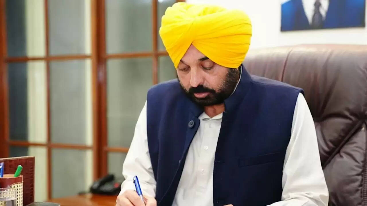 पंजाब में प्रशासनिक सुधार: मुख्यमंत्री भगवंत मान ने मलेरकोटला में नए तहसील कॉम्प्लेक्स का उद्घाटन किया