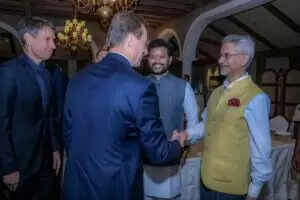 भारत के विदेश मंत्री ने एयरबस और इंडिगो के साथ की महत्वपूर्ण चर्चा