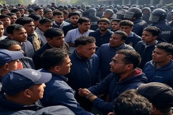 नेपाल सरकार ने हिंसक प्रदर्शनों के बाद सोशल मीडिया प्रतिबंध हटाया