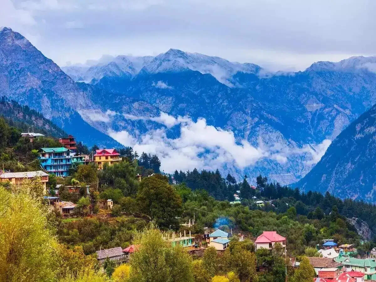 भारत के शांत हिल स्टेशनों की यात्रा: गर्मियों में भीड़ से बचने के लिए बेहतरीन विकल्प