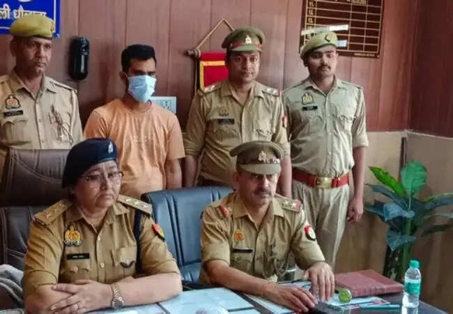 हापुड़ में प्रेम कहानी का अंत: प्रेमिका की हत्या के आरोप में प्रेमी गिरफ्तार