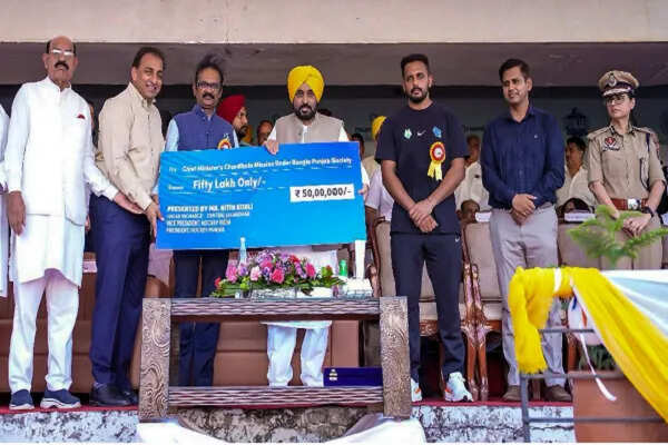 नितिन कोहली ने बाढ़ राहत कोष में 50 लाख रुपये का योगदान दिया