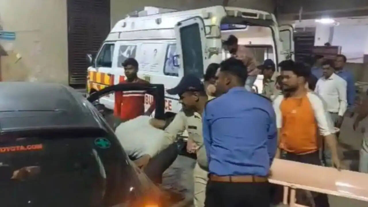 छिंदवाड़ा में बस-ट्रक टक्कर से 10 की मौत, 20 से अधिक घायल