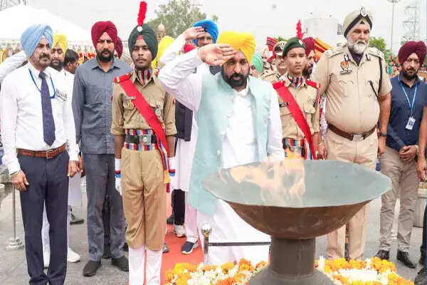 पंजाब सरकार ने शहीदों के परिवारों के लिए पेंशन बढ़ाई