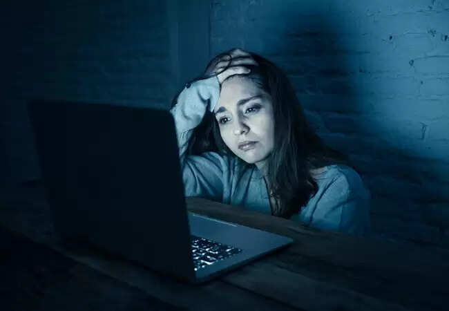 दिल्ली में डेटिंग ऐप्स के जरिए ठगी करने वाले साइबर ठग की गिरफ्तारी