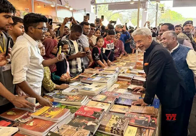 विदेश मंत्री एस जयशंकर ने भारत की विदेश नीति के लिए स्पष्ट रणनीति की आवश्यकता पर जोर दिया