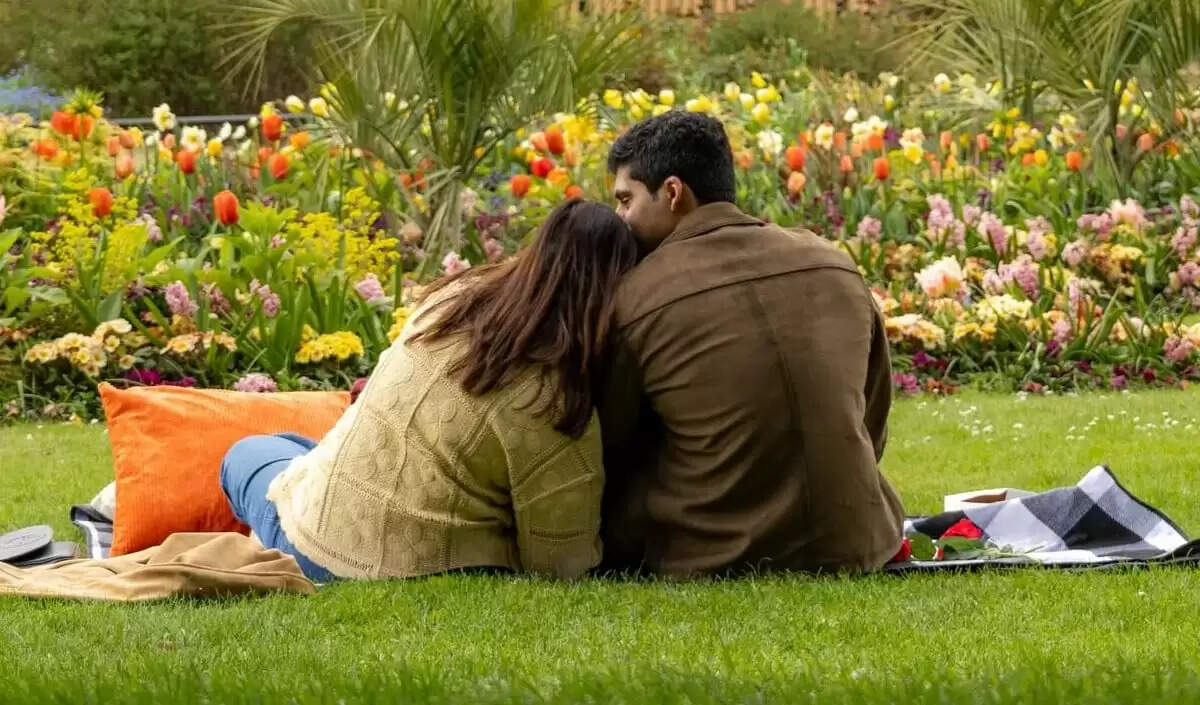 आलिया भट्ट की बहन शाहीन भट्ट ने ईशान मेहरा से की सगाई