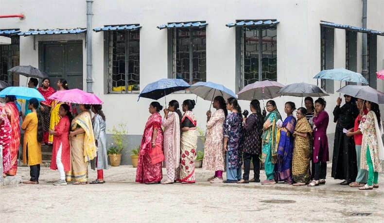 पश्चिम बंगाल विधानसभा चुनाव: 142 सीटों पर मतदान जारी, 39.97% वोटिंग