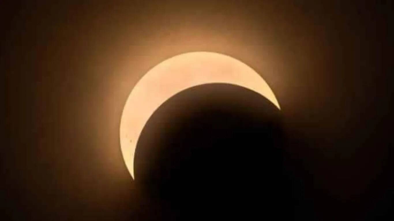 2025 का अंतिम चंद्र ग्रहण: जानें समय और धार्मिक महत्व