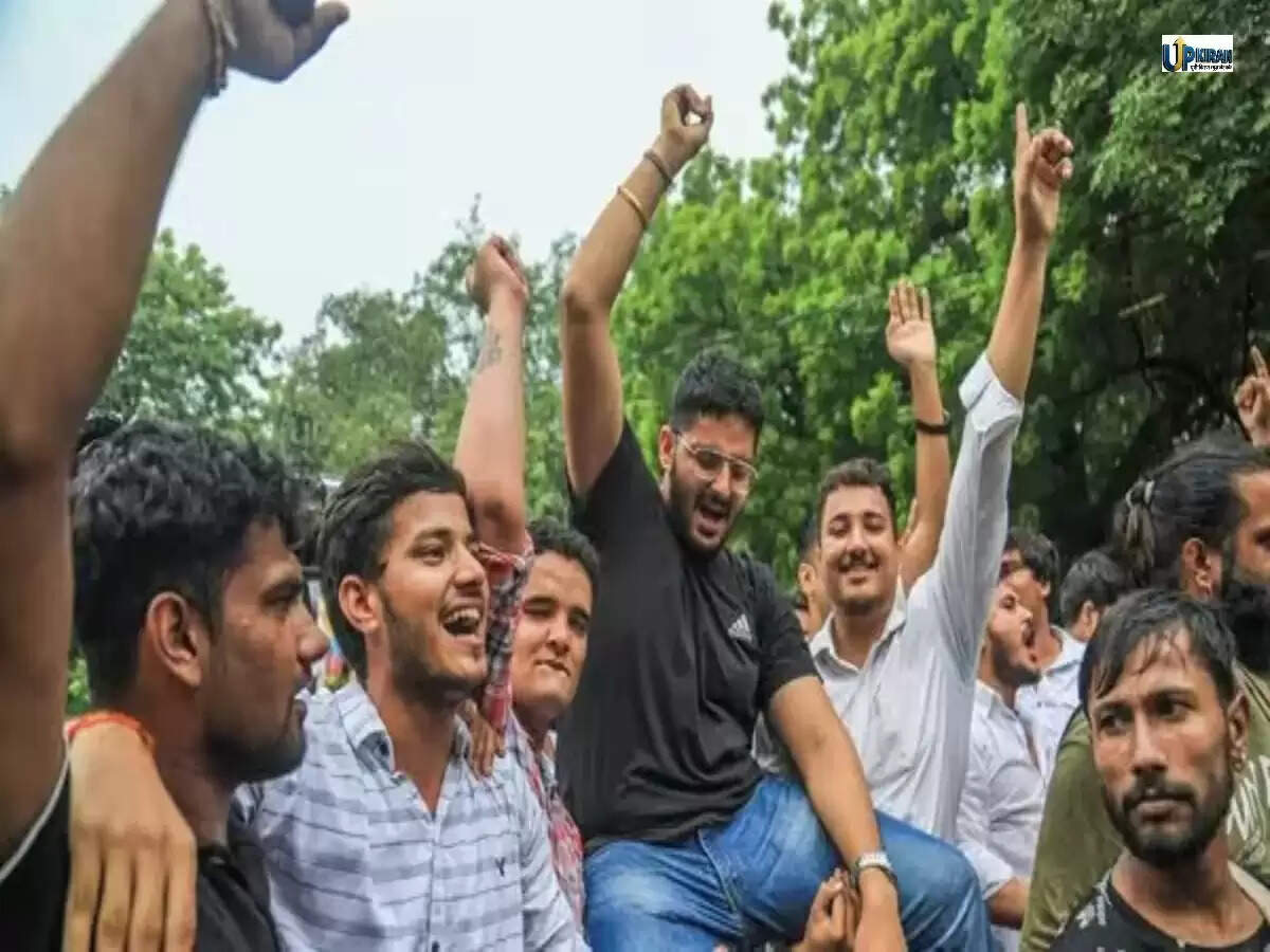 दिल्ली विश्वविद्यालय छात्र संघ चुनावों की तैयारी, 80 से अधिक छात्रों ने भरे नामांकन
