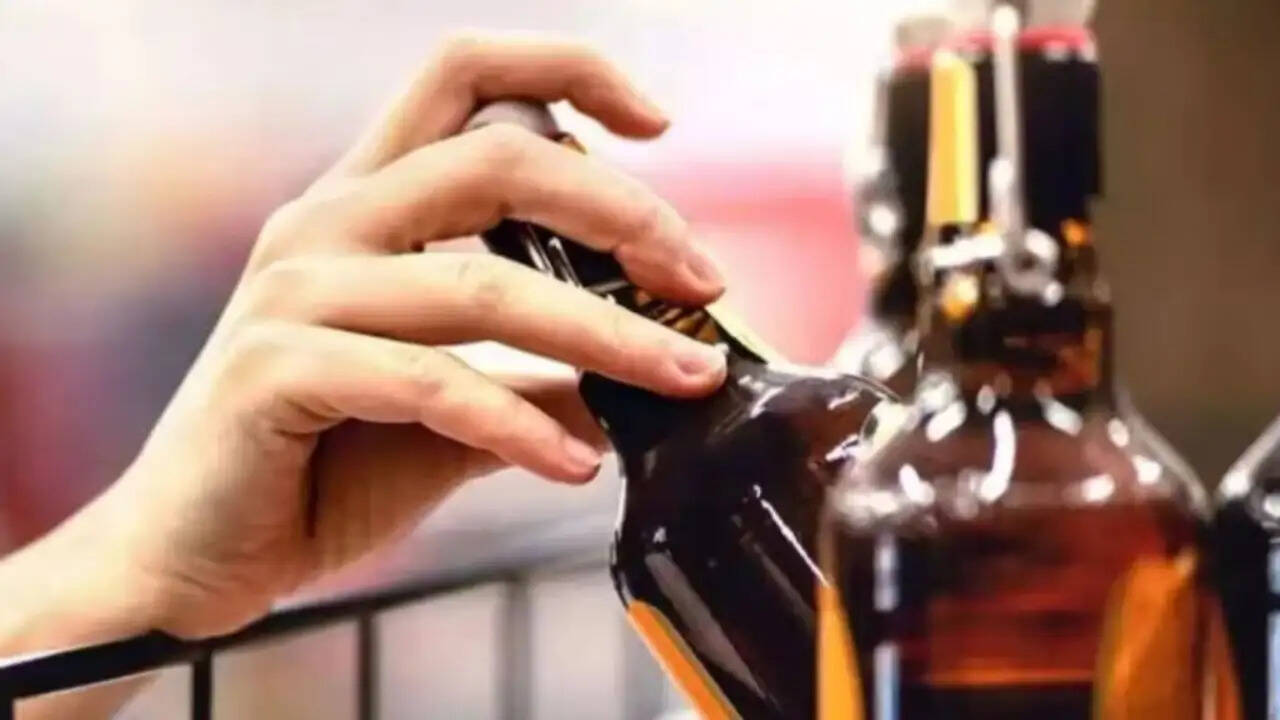 दिल्ली में होली पर शराब की दुकानों का खुलना: एक नया अध्याय